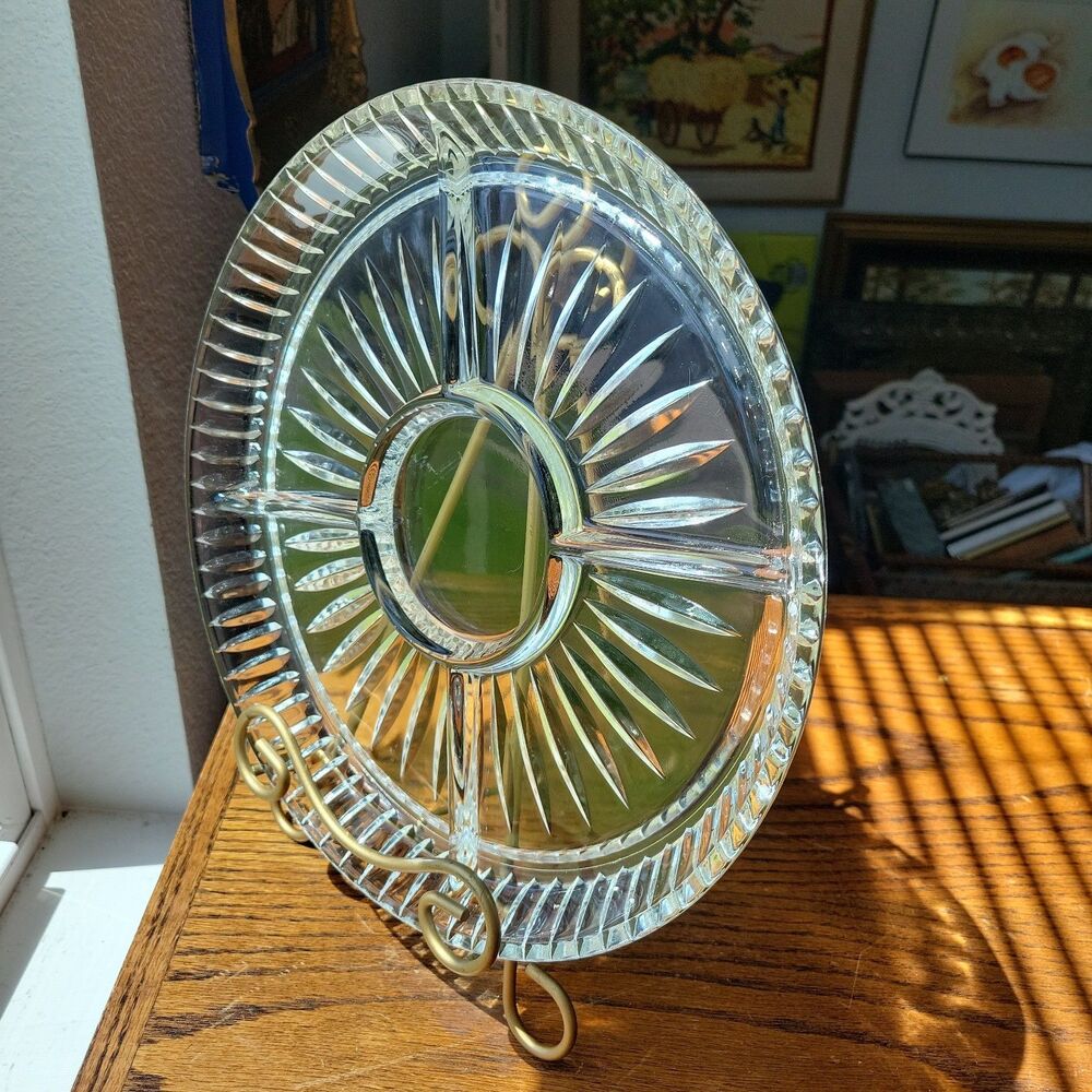 Vtg 1950's 11.5" dia Heavy Clear Starburst Divided Glass Serving Tray Plate Reli